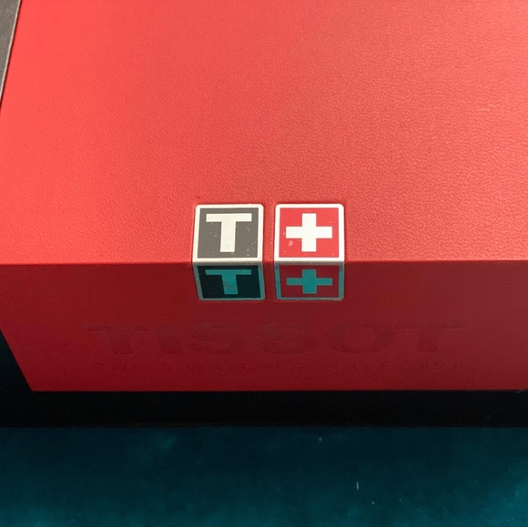 Tissot Women's Watch - Picture 5 of 8